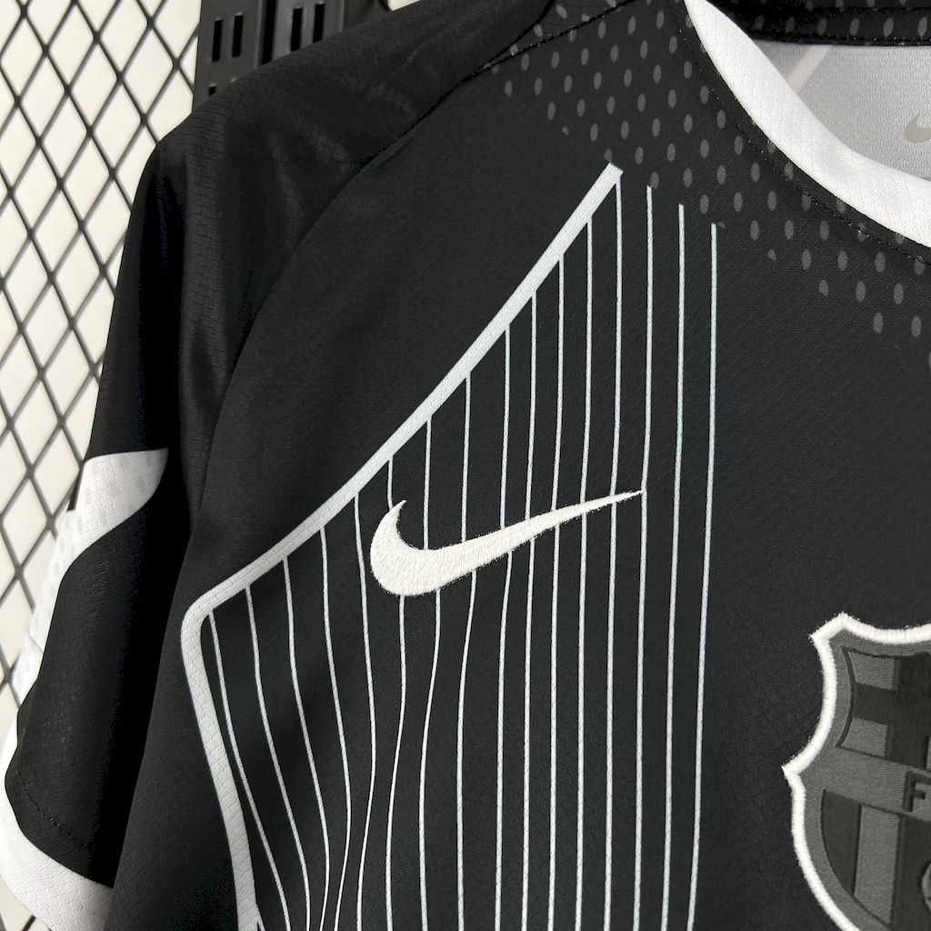25-26 Barcelona Black Special Edition