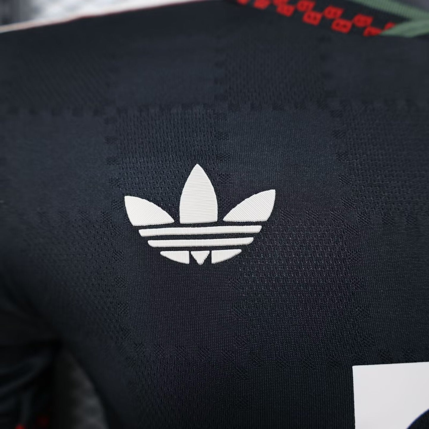 25/26 Player Edition Bayern Munich Third Away