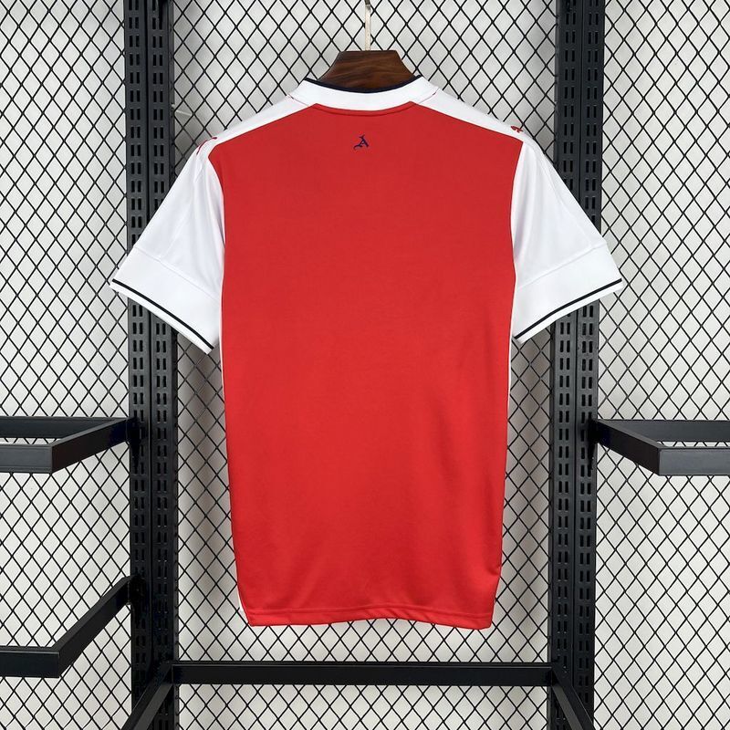 2016-17 Arsenal Home Retro