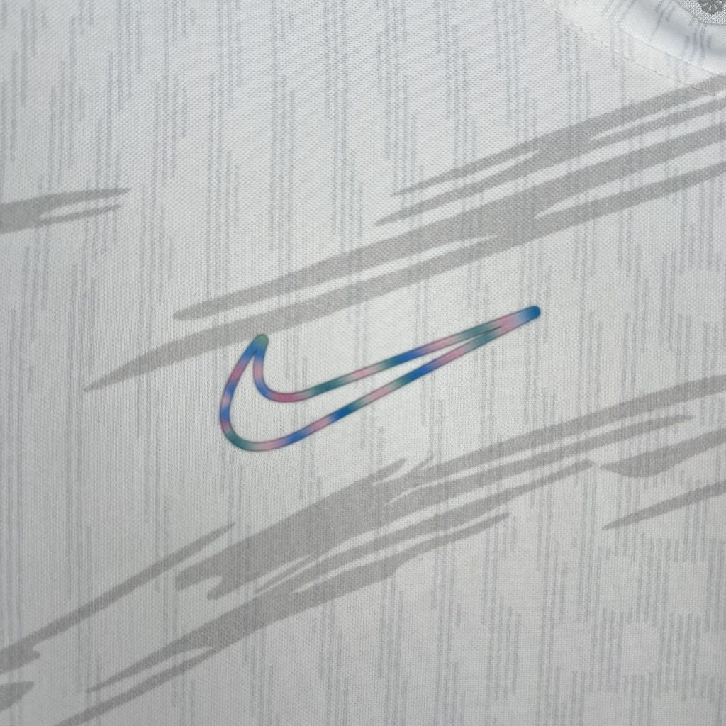 Barcelona 2025/26 White Special Edition Jersey