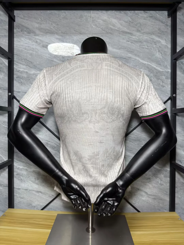 25-26 Portugal beige player version