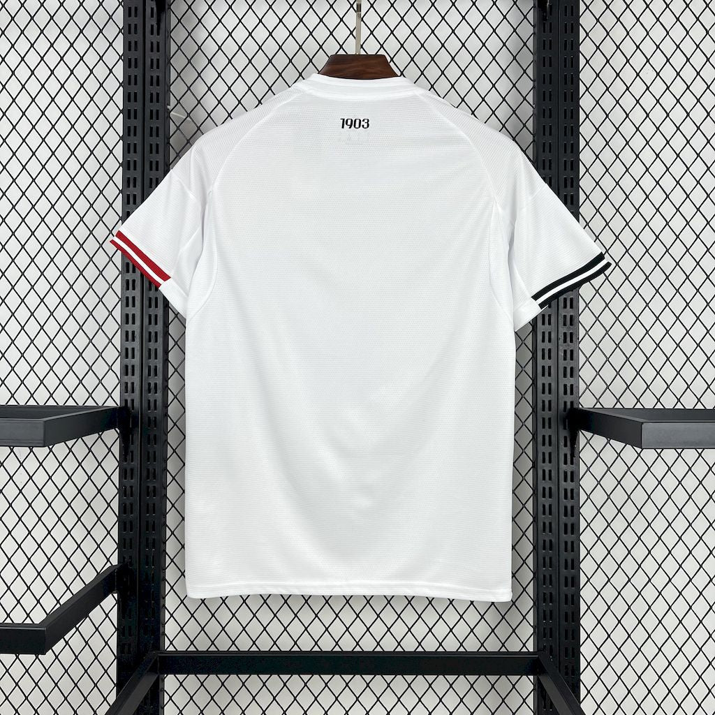 25-26 Beşiktaş JK Home